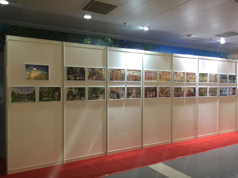 八棱柱掛畫(huà)展板